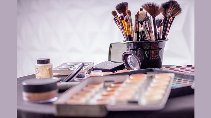 Makeup-T