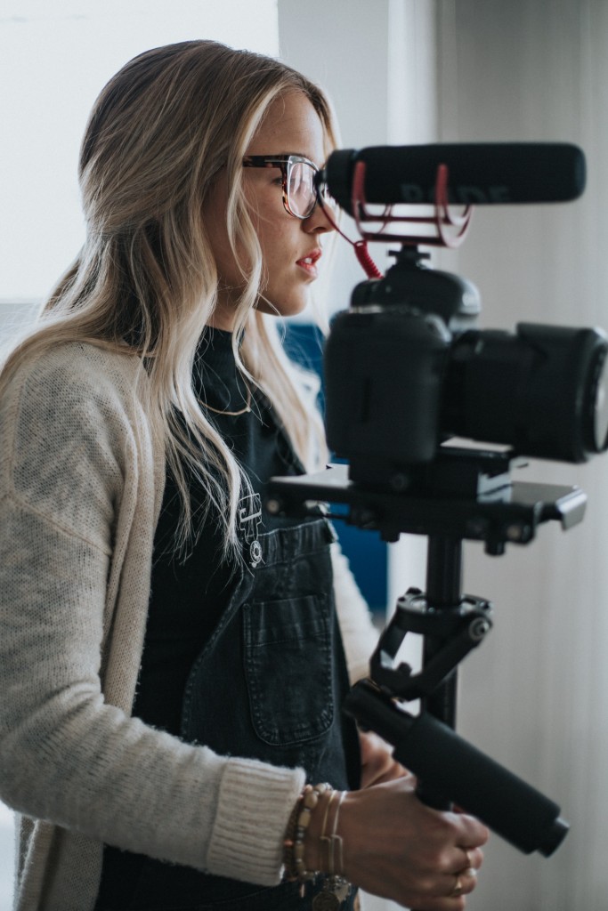 AN-ADVISOR-AND-A-MENTOR-TO-HAMSTECH’S-PHOTOGRAPHY-STUDENTS