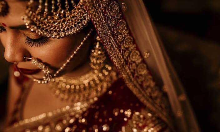 Wearing a Pasa
